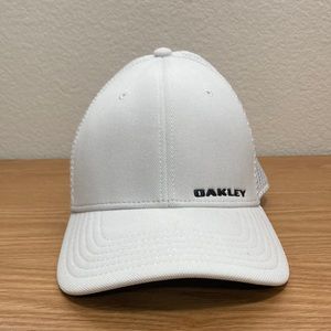 Oakley - golf hat